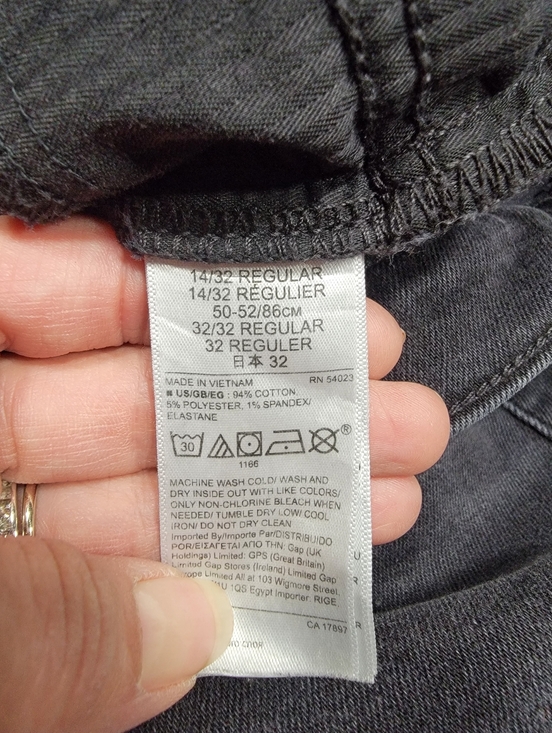 GAP Size 14/32 Washed Black Button Fly Flare Leg Jeans, Raw/Frayed Hem - Picture 10 of 15